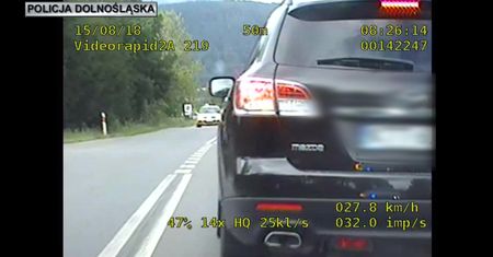 34 punkty karne w 40 s. pod Jelenią Górą. Wyprzedzał nielegalnie nawet radiowóz