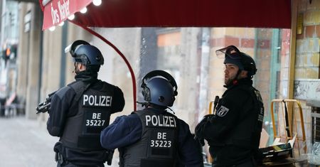 Berlin. Strzały przy Checkpoint Charlie. "Sytuacja pod kontrolą"