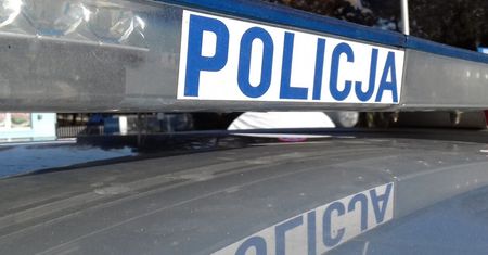 Zderzenie samochodów w Śródmieściu. Droga jest zablokowana