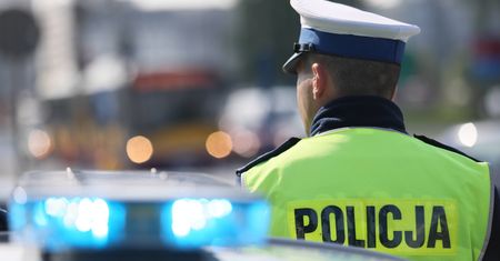 Pościg za fałszywym policjantem. Kontrolował w przebraniu inne auta
