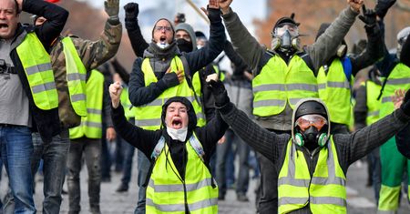Francja. Polskie ciężarówki zaatakowane przez "żółte kamizelki"