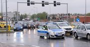 "Świadkowie", którzy szkodzą zamiast pomóc. Policja: zdjęcia i filmy to plaga w miejscu wypadku