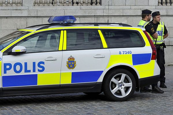 Atak nożownika w Szwecji. Raniono policjanta