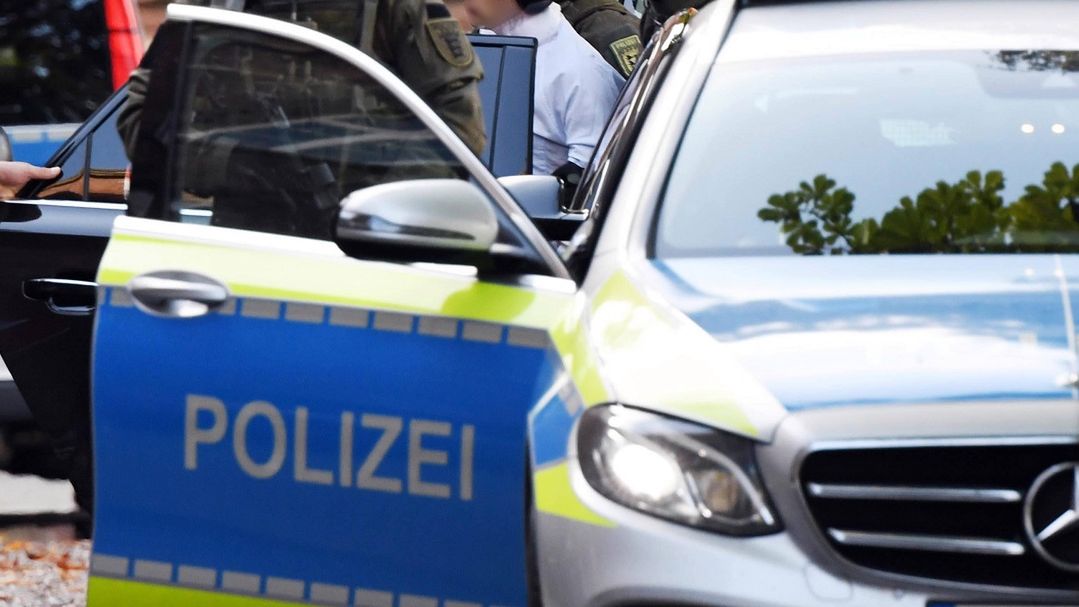 Niemieccy antyterroryści zatrzymali samochód porywaczy i uwolnili 22-letnią Polkę.