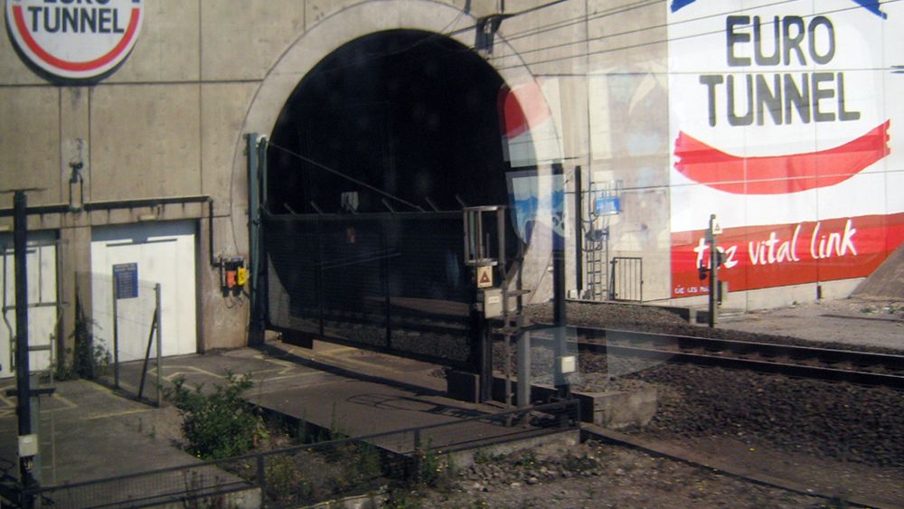 Wejście do tunelu pod kanałem La Manche