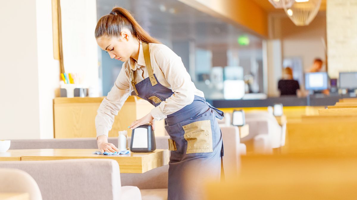 Młodzi skorzystają, przekonuje rząd. Okazuje się, że umiarkowanie