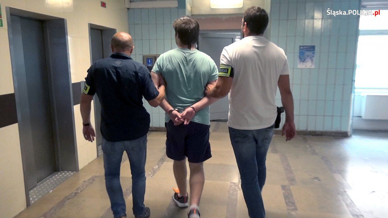 "Łowca pedofilów" zatrzymany. Mężczyźnie grozi 15 lat więzienia.