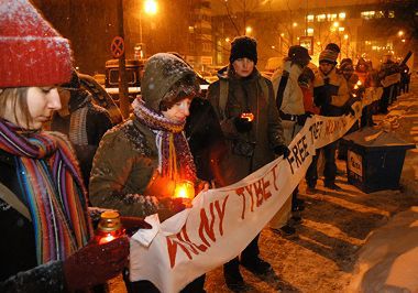 Przeciw okupacji Tybetu przed chińską ambasadą