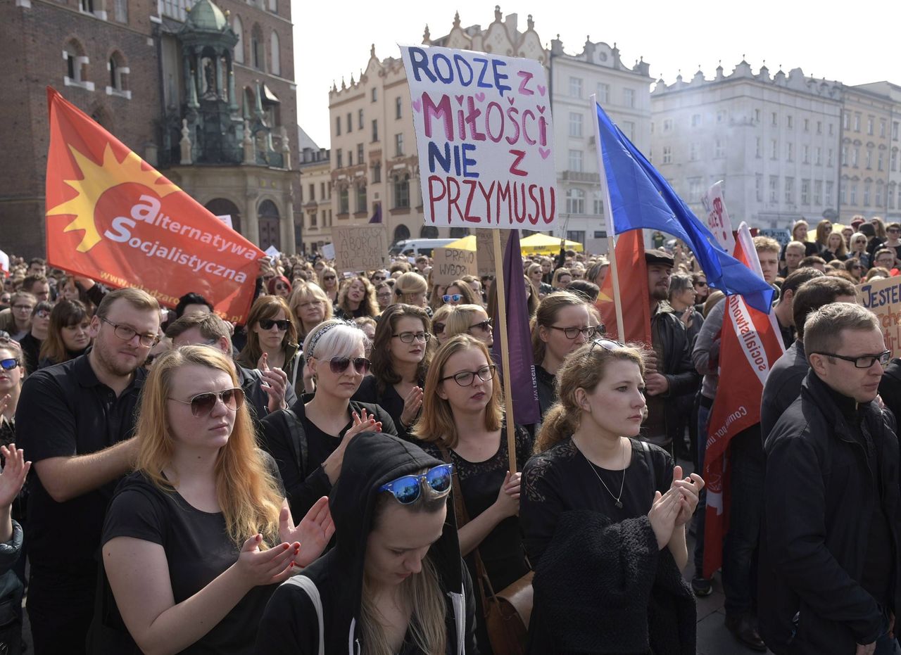 Ochrona życia czy bubel prawny? Kontrowersyjne zapisy w projekcie ustawy antyaborcyjnej