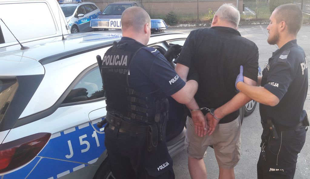 Uciekł przed więzieniem 20 lat temu. Policja wreszcie go dopadła