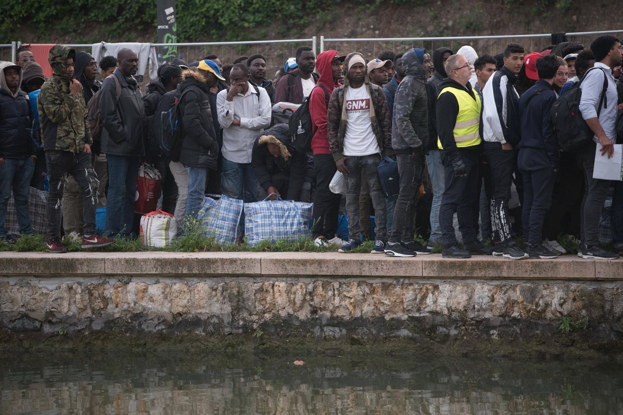 Francuzi mają dość imigrantów. Nowy sondaż