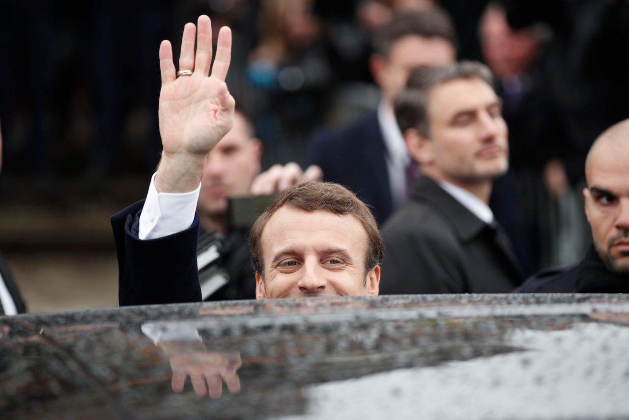 Macron może zmiażdżyć Le Pen. Wyniki sondażowni nie pozostawiają złudzeń