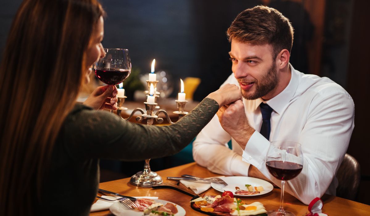 Romantyczna kolacja w domu - jak zaprojektować idealne menu?