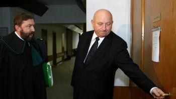 Józef Oleksy i mecesans Andrzej Sandomierski w sšdzie