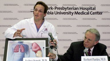 Dr. Joshua Sonett tłumaczy, na czym polegała operacja Clintona