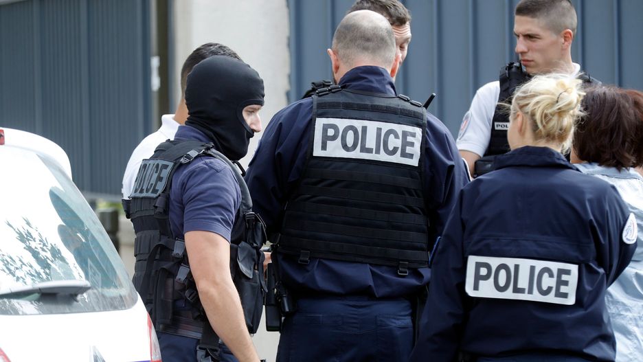 Na miejscu od razu zjawili się saperzy z centralnego laboratorium prefektury policji