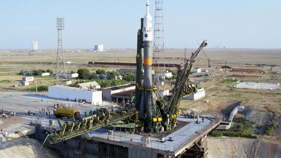 Rosja chce polecieć na Księżyc. Może tam powstać stacja badawcza.