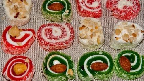 Komunikaty departamentu są często kontrowersyjne