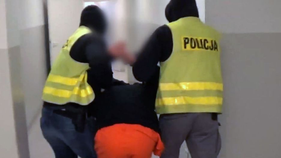 Policja zatrzymała trzy osoby ws. gróźb pod adresem samorządowców i polityków