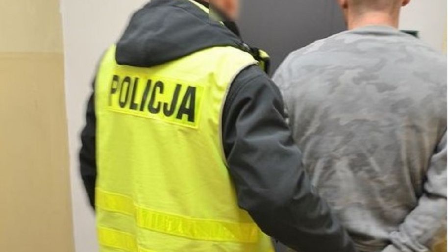Zatrzymany mężczyzna był już poszukiwany przez sąd.