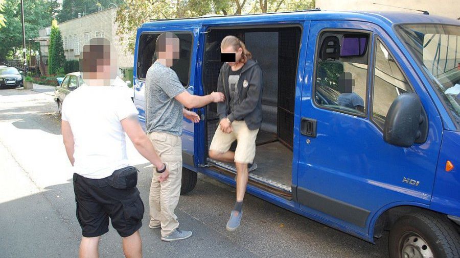 Podawał się za policjanta 