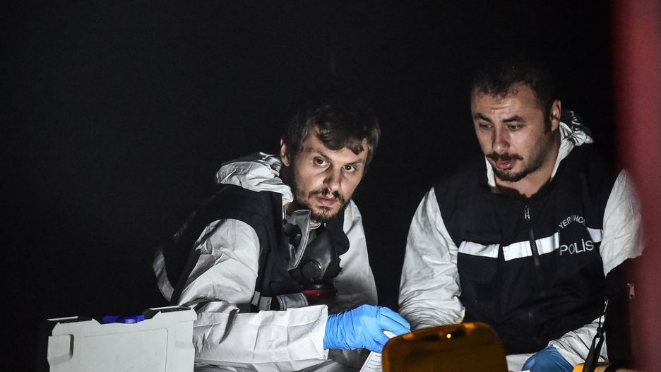 Tureccy policjanci prowadzący dochodzenie w konsulacie Arabii Saudyjskiej