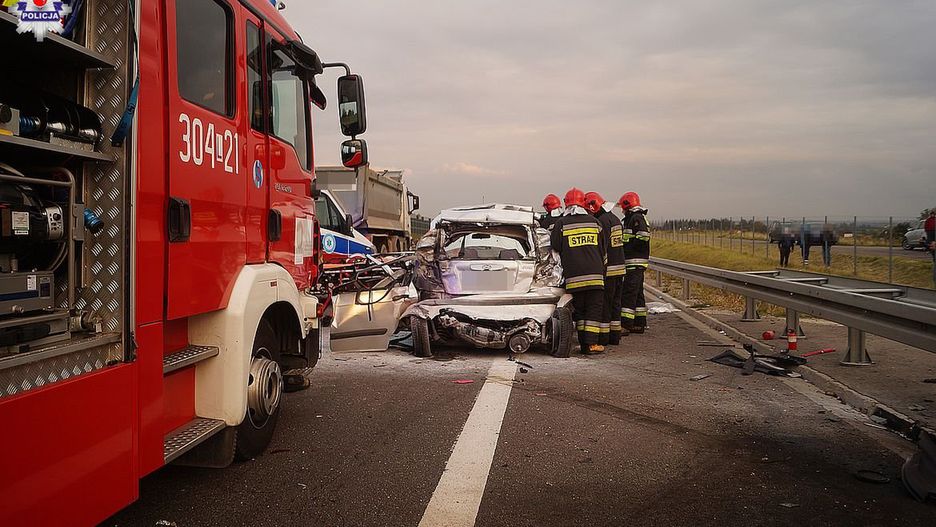 Pasażerka hyundaia nie przeżyła wypadku.