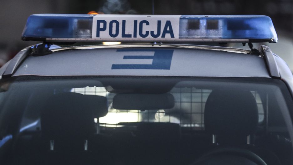Policjanci znaleźli opuszczone auto