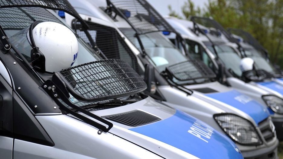 Policjanci oddali premie na cele charytatywne