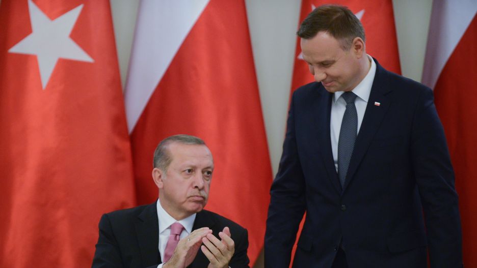 Prezydent Turcji przyjechał z oficjalną wizytą do Warszawy na zaproszenie prezydenta Andrzeja Dudy