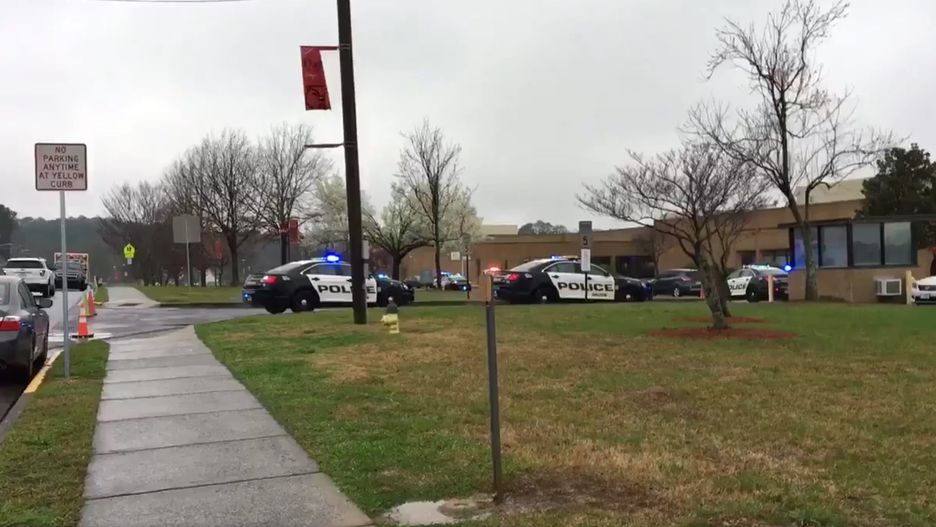 Policja zatrzymała nauczyciela, podejrzanego o oddanie strzałów w liceum w Dalton