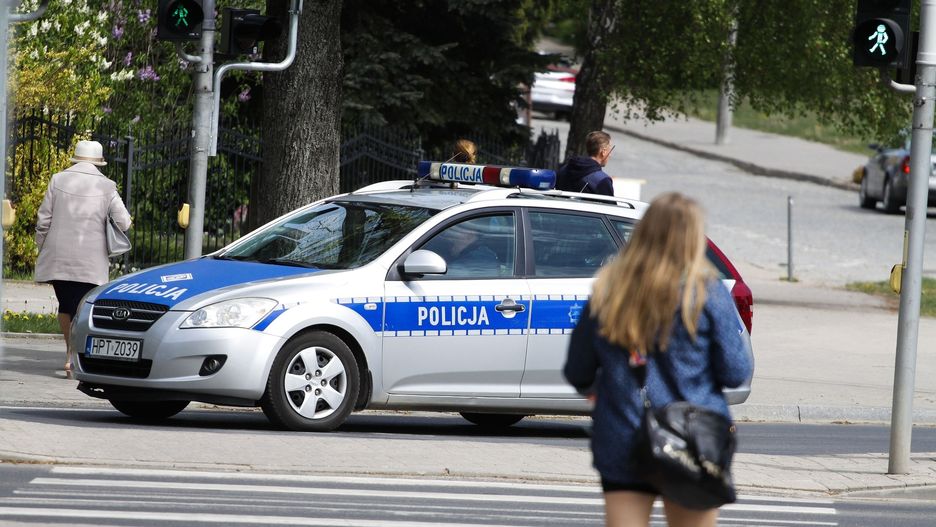 Leszno. Policja poszukuję kierowcy porsche