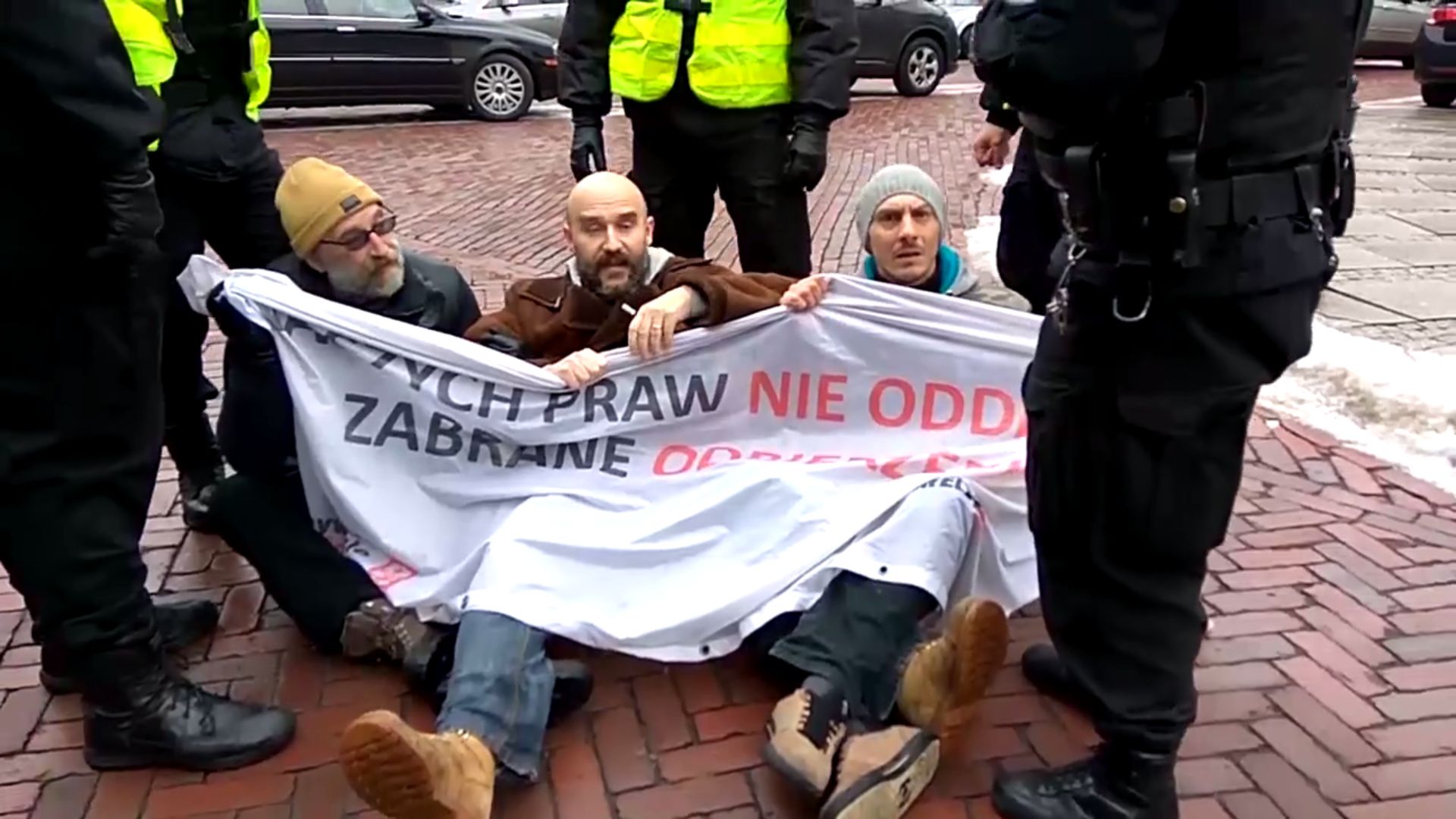 Obywatele RP w trakcie manifestacji