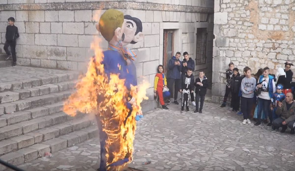 W Chorwacji spalono kukłę gejów w czasie pochodu karnawałowego.