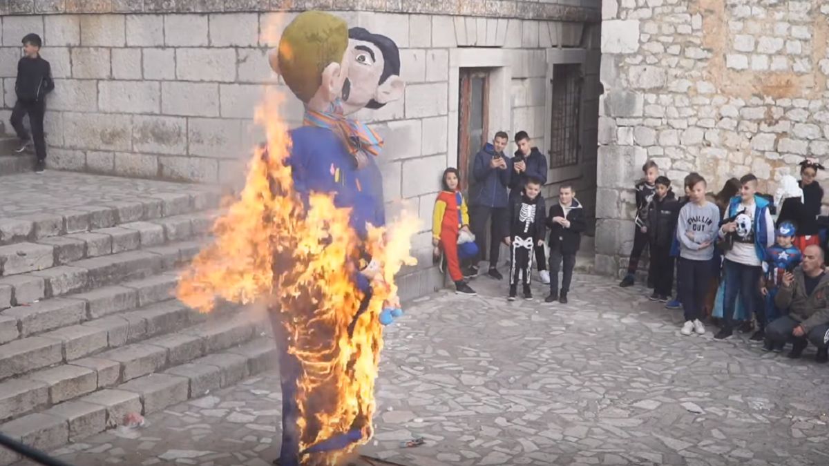 W Chorwacji spalono kukłę gejów w czasie pochodu karnawałowego.