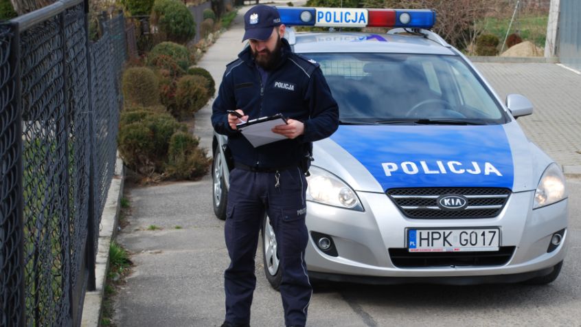 Koronawirus w Polsce. Policja zwiększa kontrole osób poddanych kwarantannie