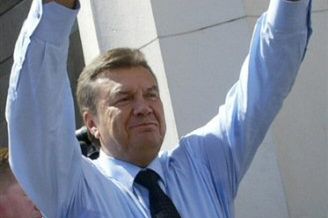Janukowycz przejmuje stery na Ukrainie