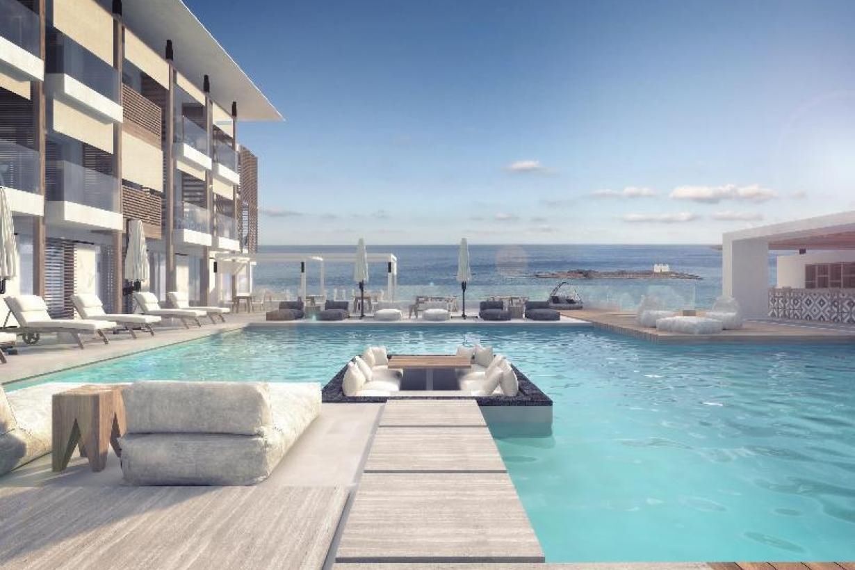 Jeden z basenów na terenie hotelu Ammos Beach Resort na wybrzeżu Krety 