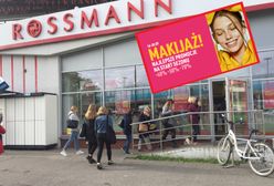 Promocje w Rossmann. Kobiety ruszyły do walki o kosmetyki do makijażu. Obniżki nawet do 70 proc.