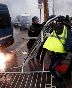 Zamieszki w Paryżu. "Gaz łzawiący i latające kamienie"