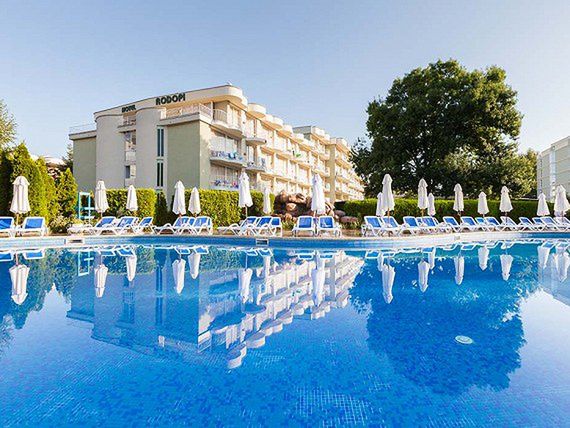 Basen hotelu Das Club Sunny Beach w Bułgarii 
