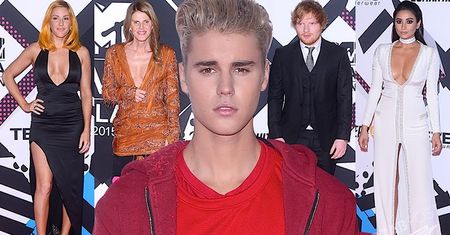Kreacje gwiazd na MTV EMA 2015. Głębokie dekolty zdominowały czerwony dywan [GALERIA + PEŁNA LISTA ZWYCIĘZCÓW]