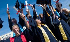 Bez skarpetek nie dostaniesz dyplomu. Oxford nie rezygnuje z tradycji