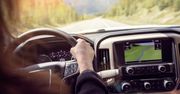 Prawa ręka kierowcy. Nawigacja do 400 zł