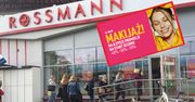 Promocje w Rossmann. Kobiety ruszyły do walki o kosmetyki do makijażu. Obniżki nawet do 70 proc.