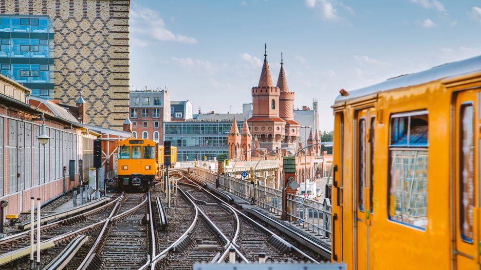 Rozległa dzielnica Kreuzberg jest zamieszkana przez wielu studentów, artystów i obcokrajowców