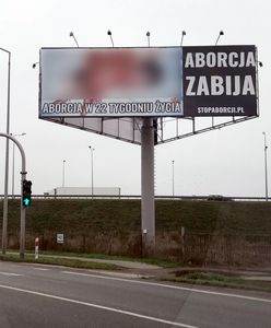 Tylko w WP. Makabryczne billboardy na ulicach polskich miast. Dlaczego ciągle straszą? Sprawdzamy