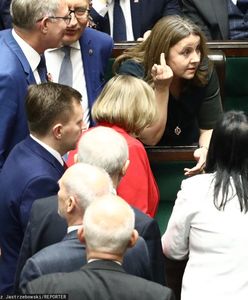 Wybory prezydenckie 2020. "Palcem w Dudę. PO spycha PiS do defensywy. Robi to cynicznie, ale skutecznie" (Opinia)