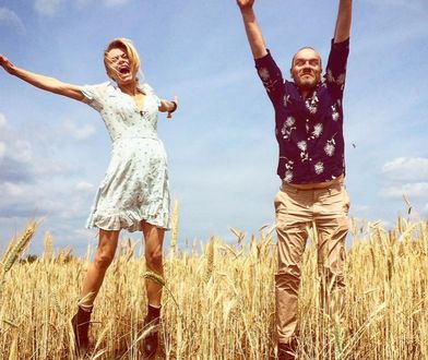 Emilia Komarnicka i Redbad Klijnstra pobrali się w tajemnicy. Teraz pochwalili się ślubnym zdjęciem!