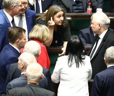 Wybory prezydenckie 2020. "Palcem w Dudę. PO spycha PiS do defensywy. Robi to cynicznie, ale skutecznie" (Opinia)